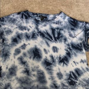 tie-dye shirt